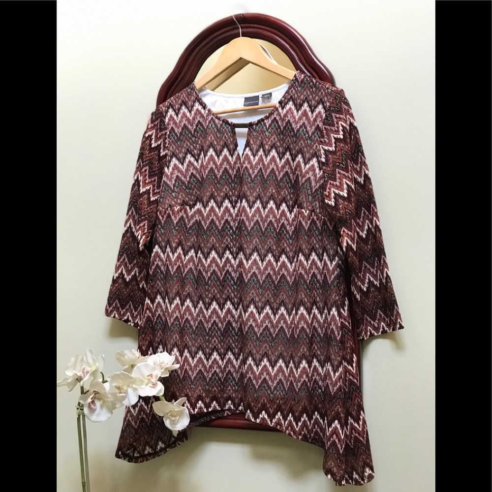 Covington women’s top Multicolor zigzag pattern XL